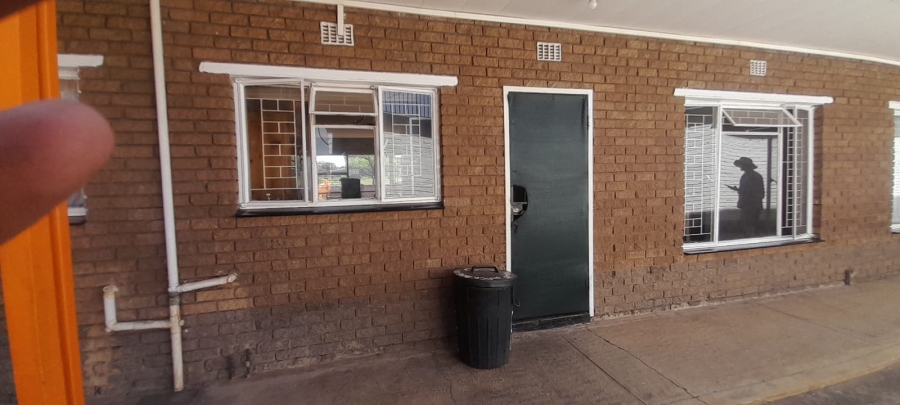 2 Bedroom Property for Sale in Meyerton Central Gauteng