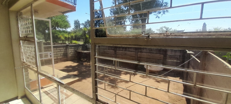 2 Bedroom Property for Sale in Meyerton Central Gauteng