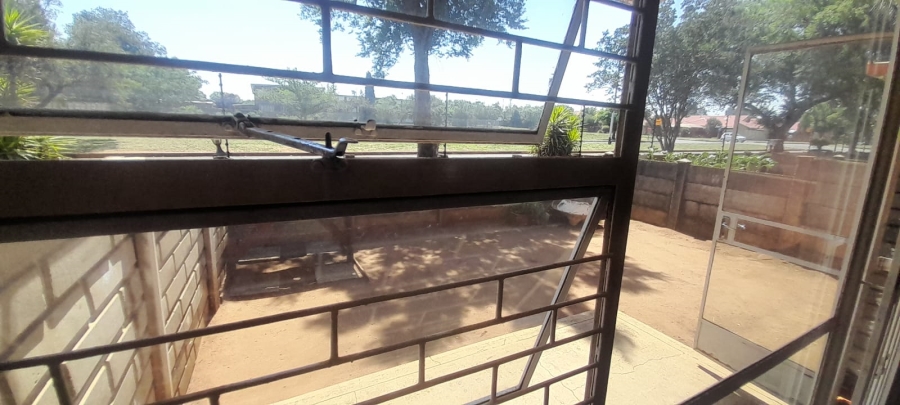 2 Bedroom Property for Sale in Meyerton Central Gauteng