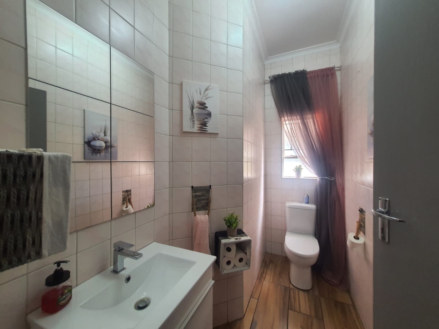 5 Bedroom Property for Sale in Vanderbijlpark SE Gauteng