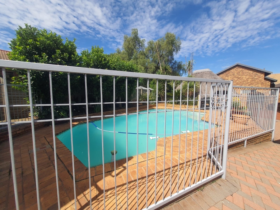 5 Bedroom Property for Sale in Vanderbijlpark SE Gauteng