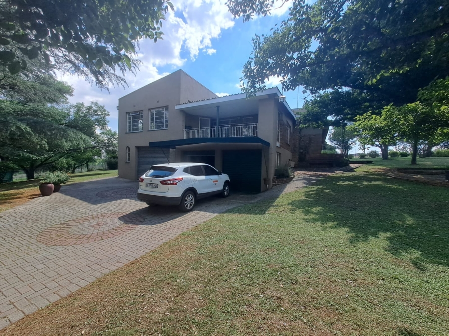 3 Bedroom Property for Sale in Helderstrome AH Gauteng