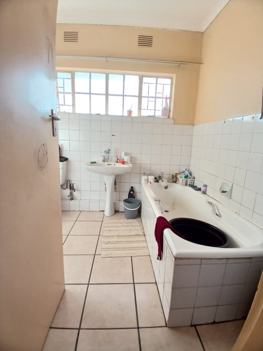 2 Bedroom Property for Sale in Vanderbijlpark CW 3 Gauteng