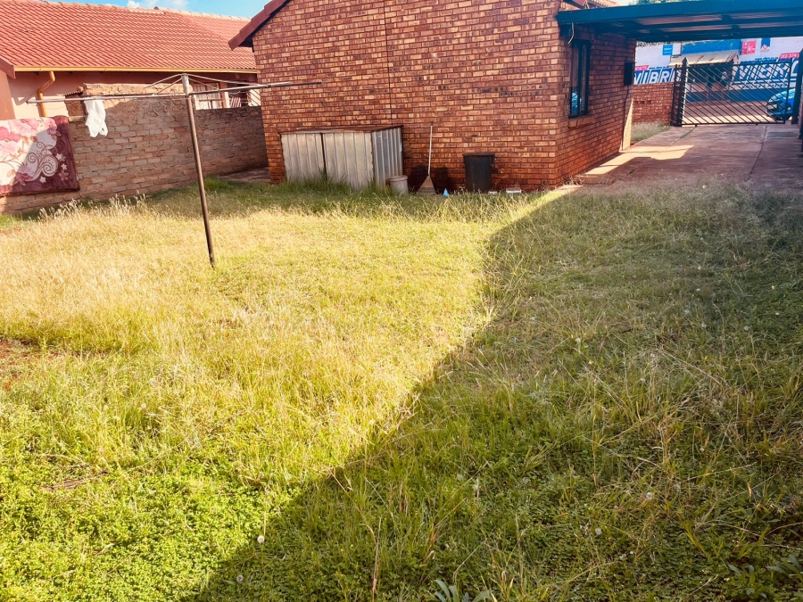 2 Bedroom Property for Sale in Soshanguve East Gauteng
