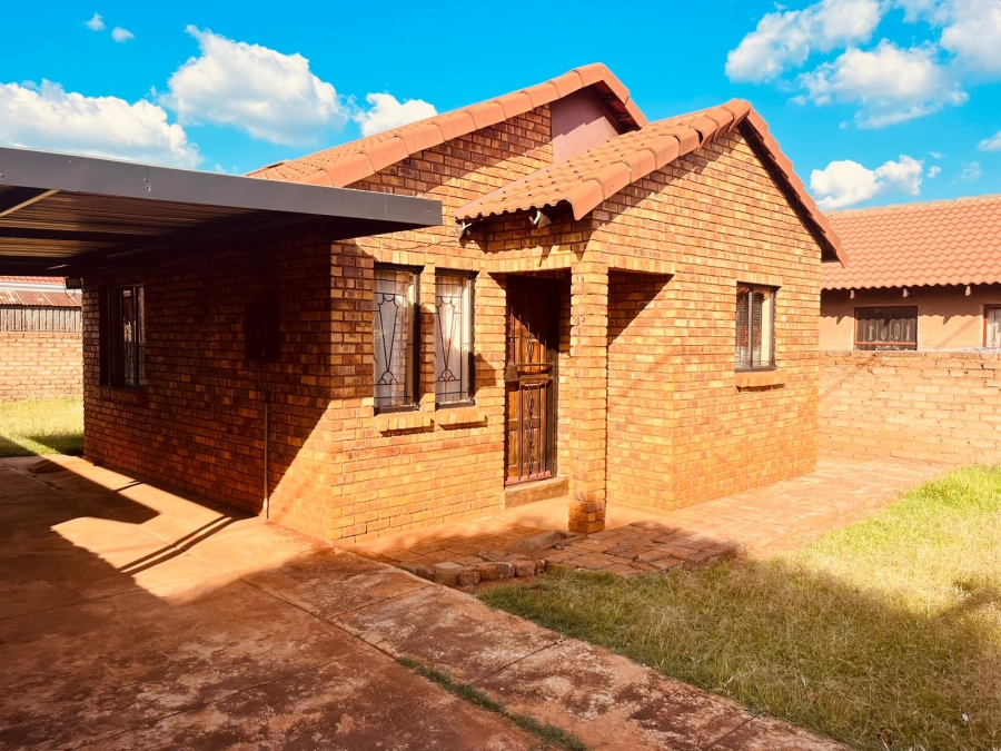 2 Bedroom Property for Sale in Soshanguve East Gauteng