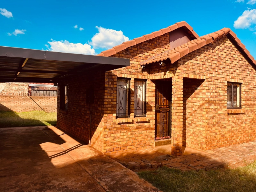 2 Bedroom Property for Sale in Soshanguve East Gauteng