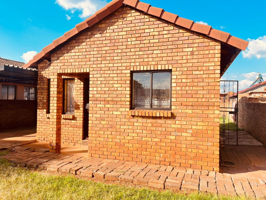 2 Bedroom Property for Sale in Soshanguve East Gauteng