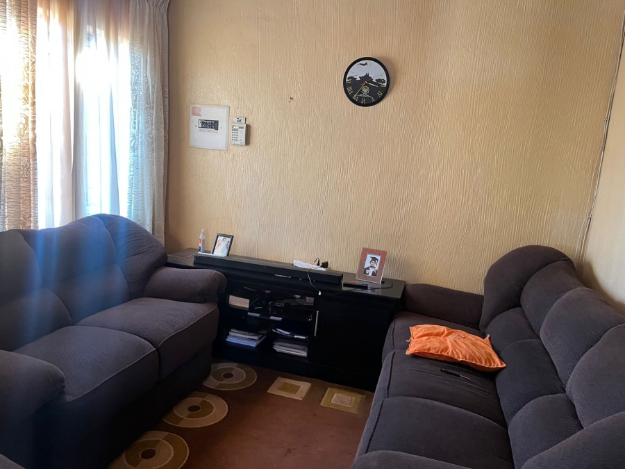 2 Bedroom Property for Sale in Soshanguve East Gauteng