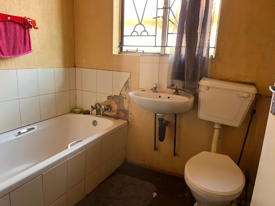 2 Bedroom Property for Sale in Soshanguve East Gauteng