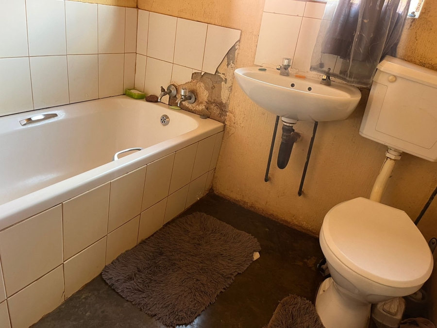 2 Bedroom Property for Sale in Soshanguve East Gauteng