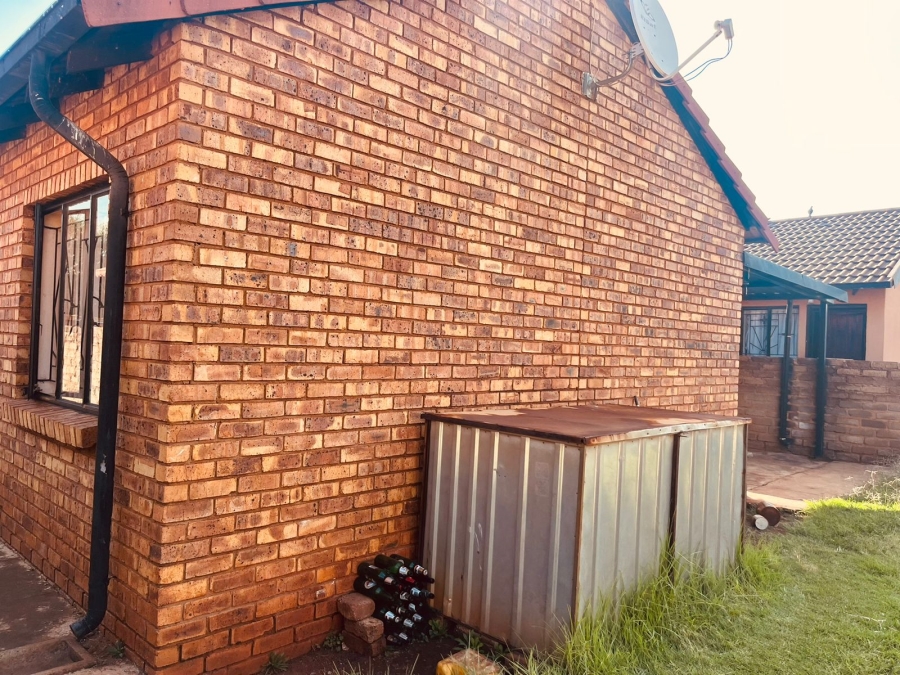 2 Bedroom Property for Sale in Soshanguve East Gauteng