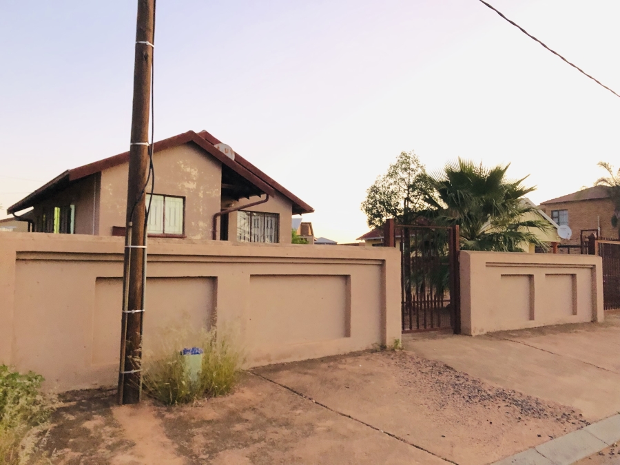 2 Bedroom Property for Sale in Soshanguve Cc Gauteng