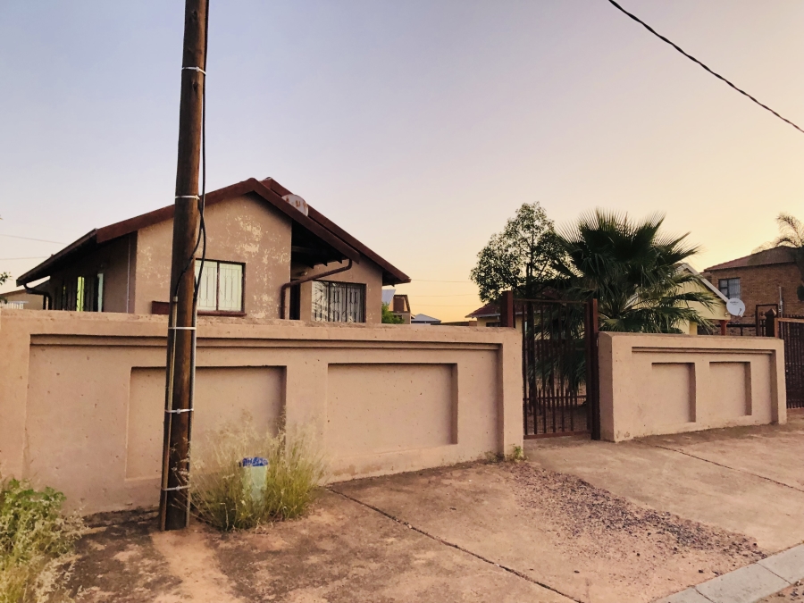 2 Bedroom Property for Sale in Soshanguve Cc Gauteng