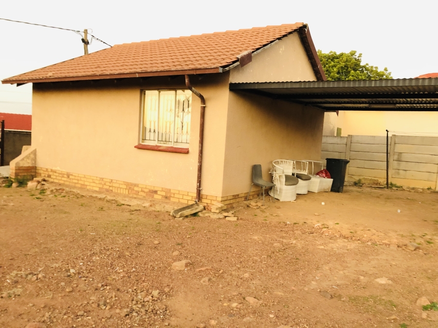 2 Bedroom Property for Sale in Soshanguve Cc Gauteng