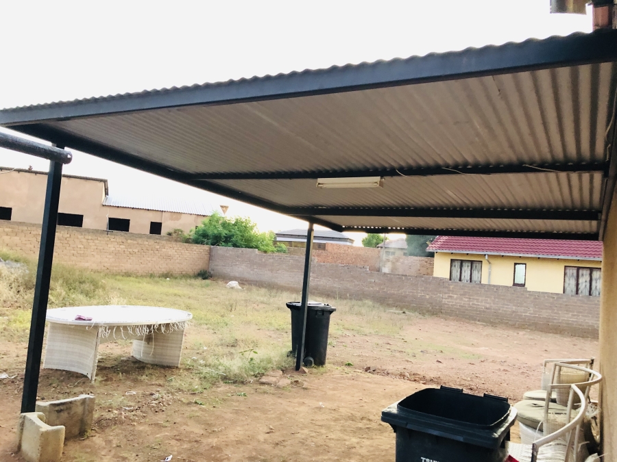 2 Bedroom Property for Sale in Soshanguve Cc Gauteng