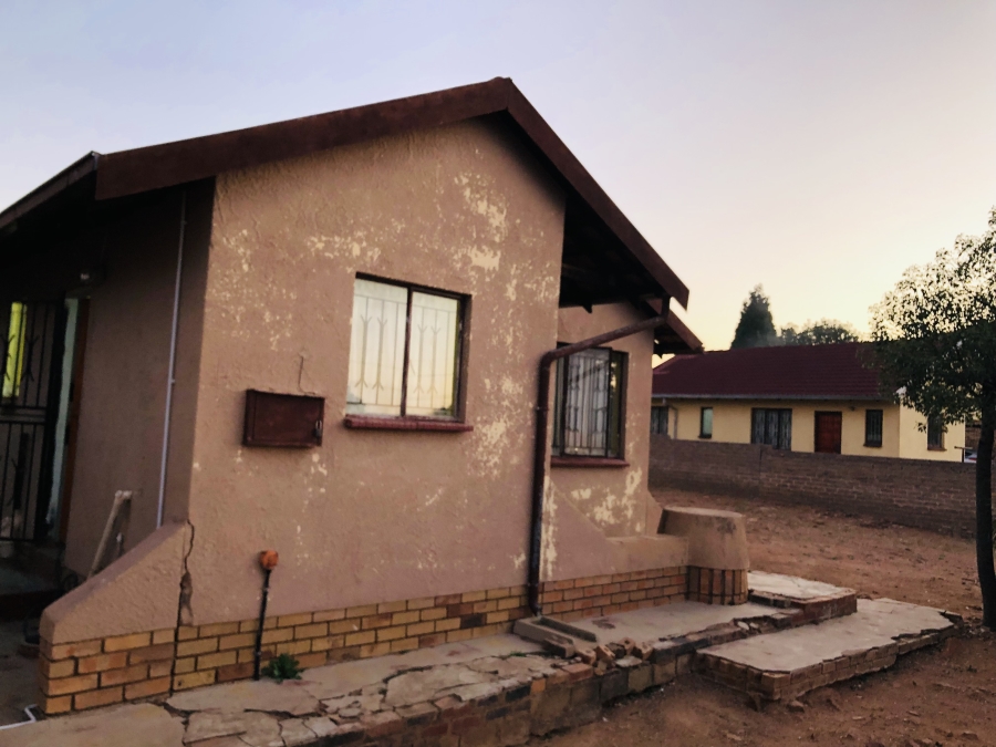 2 Bedroom Property for Sale in Soshanguve Cc Gauteng