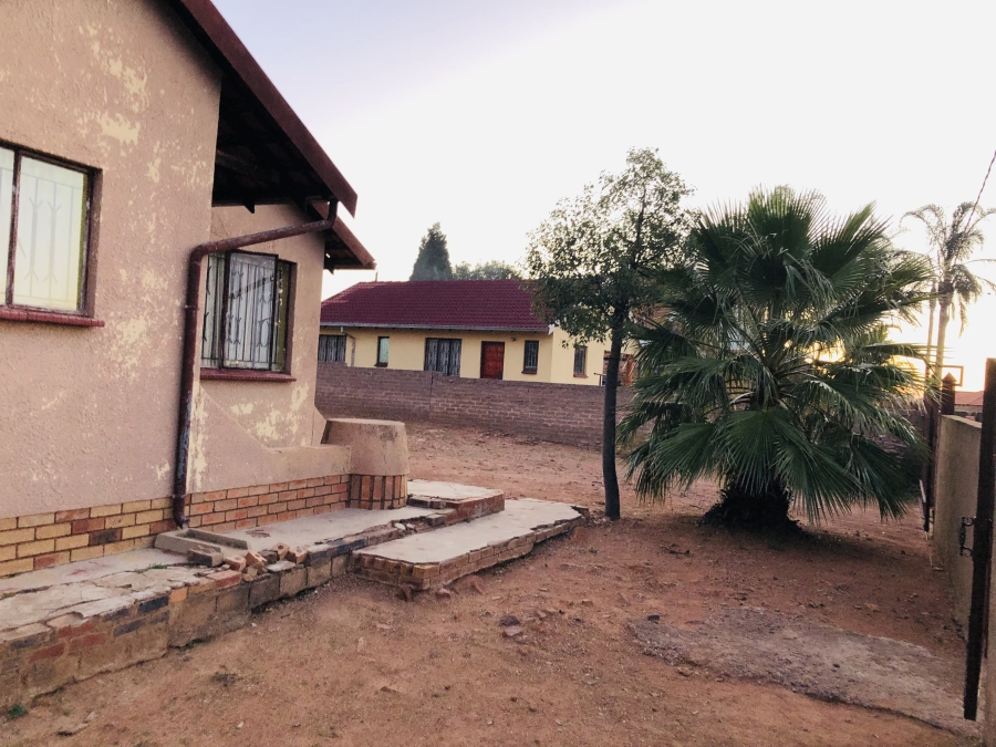 2 Bedroom Property for Sale in Soshanguve Cc Gauteng