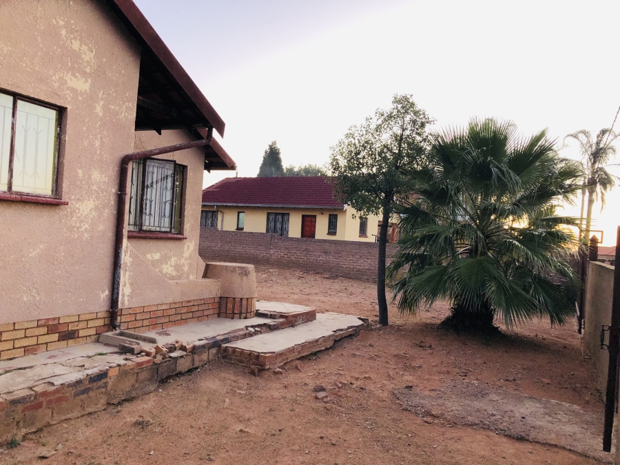2 Bedroom Property for Sale in Soshanguve Cc Gauteng