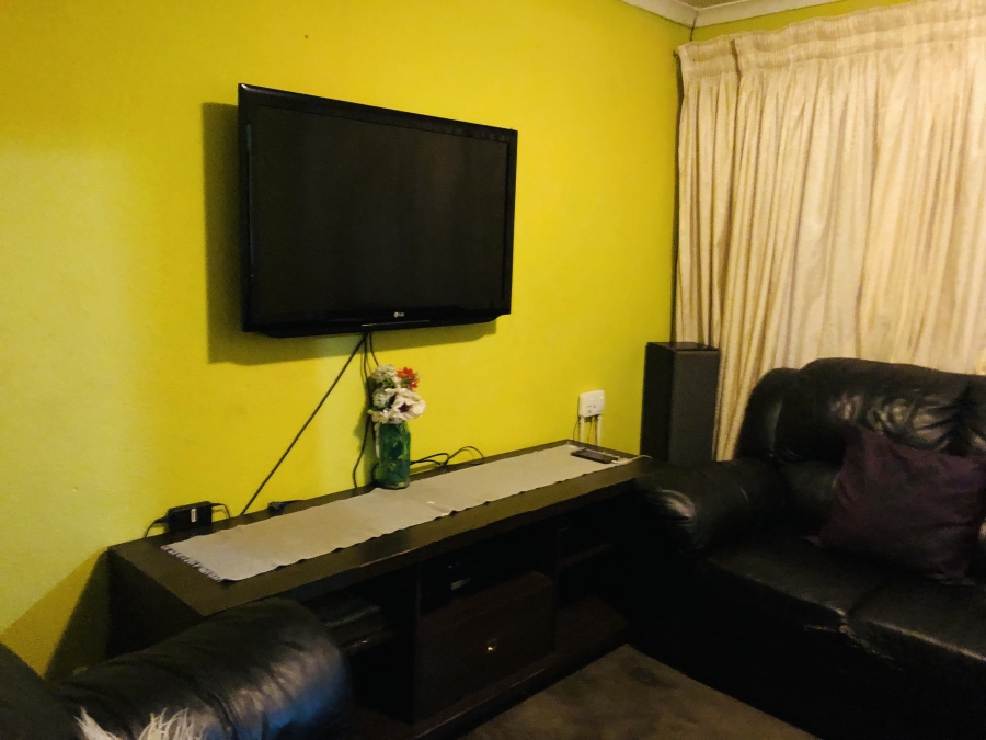 2 Bedroom Property for Sale in Soshanguve Cc Gauteng