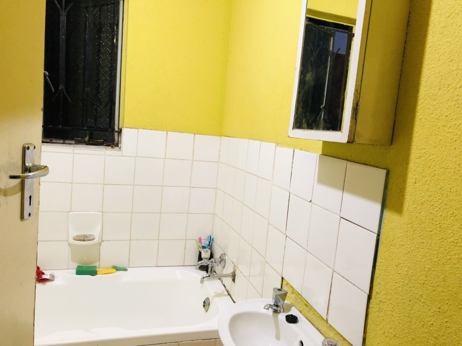 2 Bedroom Property for Sale in Soshanguve Cc Gauteng