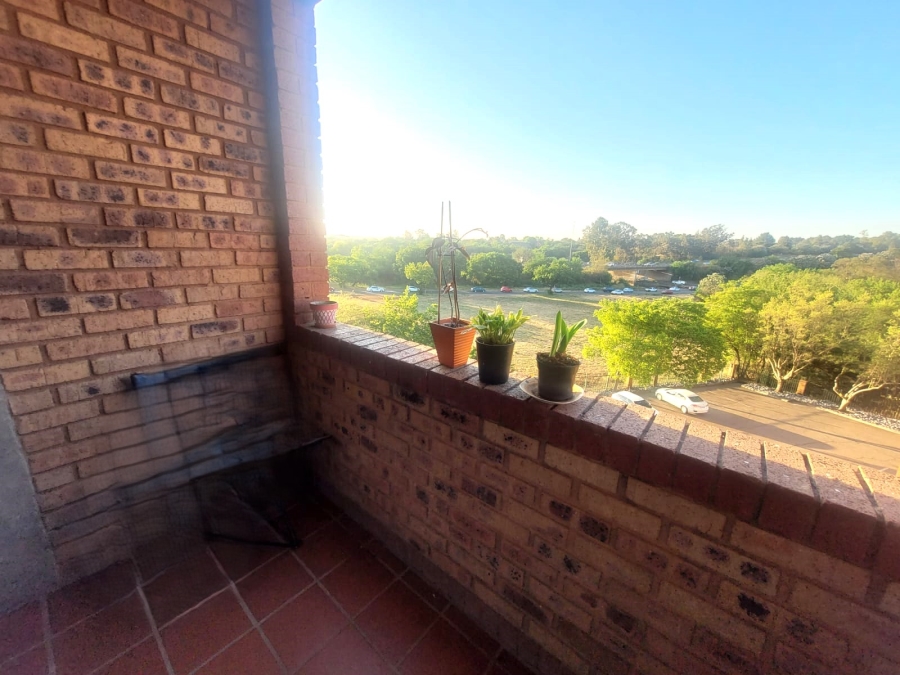 2 Bedroom Property for Sale in Zwartkop Gauteng