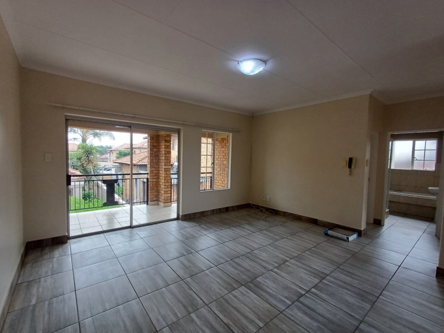 2 Bedroom Property for Sale in Sonneveld Gauteng