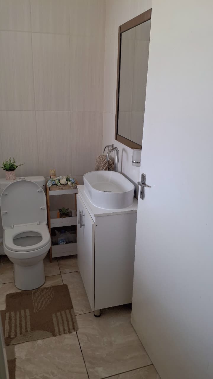 2 Bedroom Property for Sale in Commercia Gauteng
