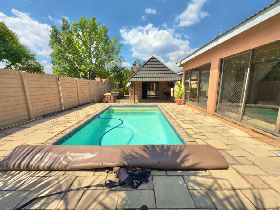 3 Bedroom Property for Sale in Brenthurst Gauteng
