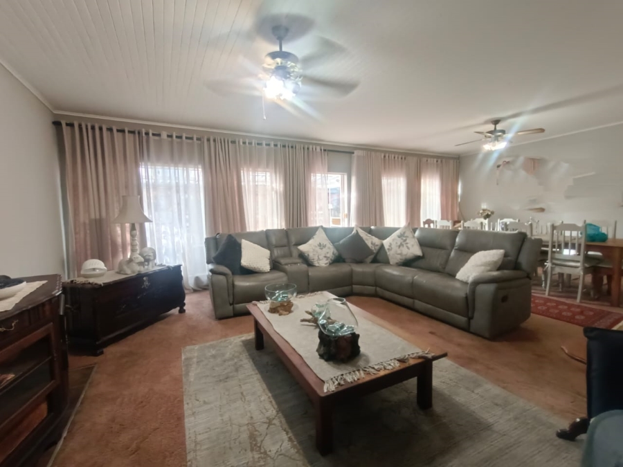 3 Bedroom Property for Sale in Vanderbijlpark SE 7 Gauteng