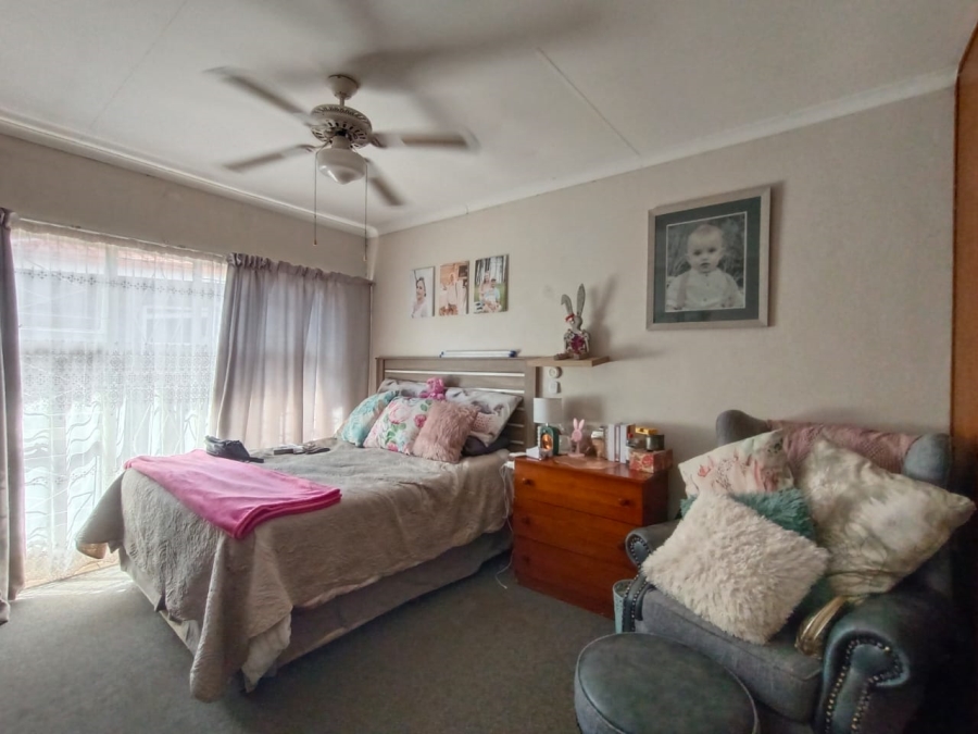 2 Bedroom Property for Sale in Three Rivers Gauteng