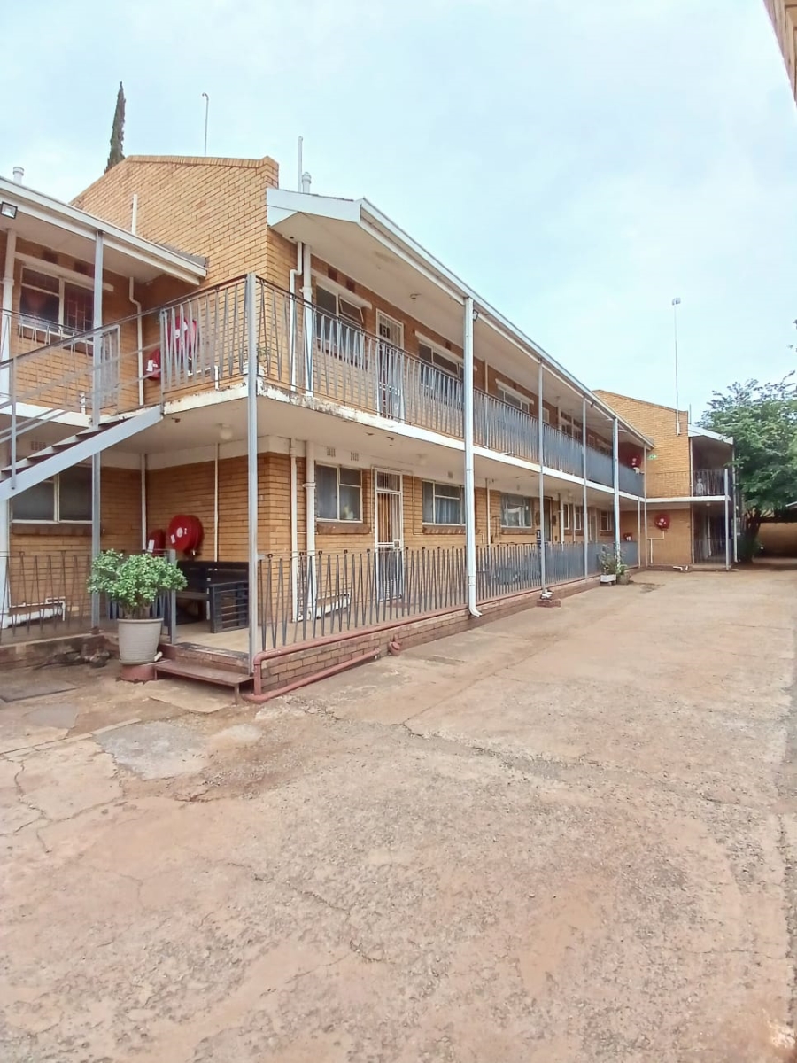 2 Bedroom Property for Sale in Vanderbijlpark CW 1 Gauteng