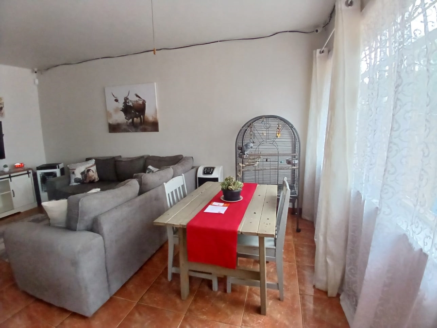 2 Bedroom Property for Sale in Vanderbijlpark CW 1 Gauteng