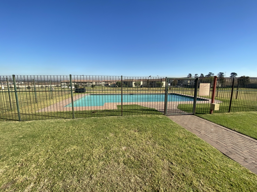 2 Bedroom Property for Sale in Parkrand Gauteng