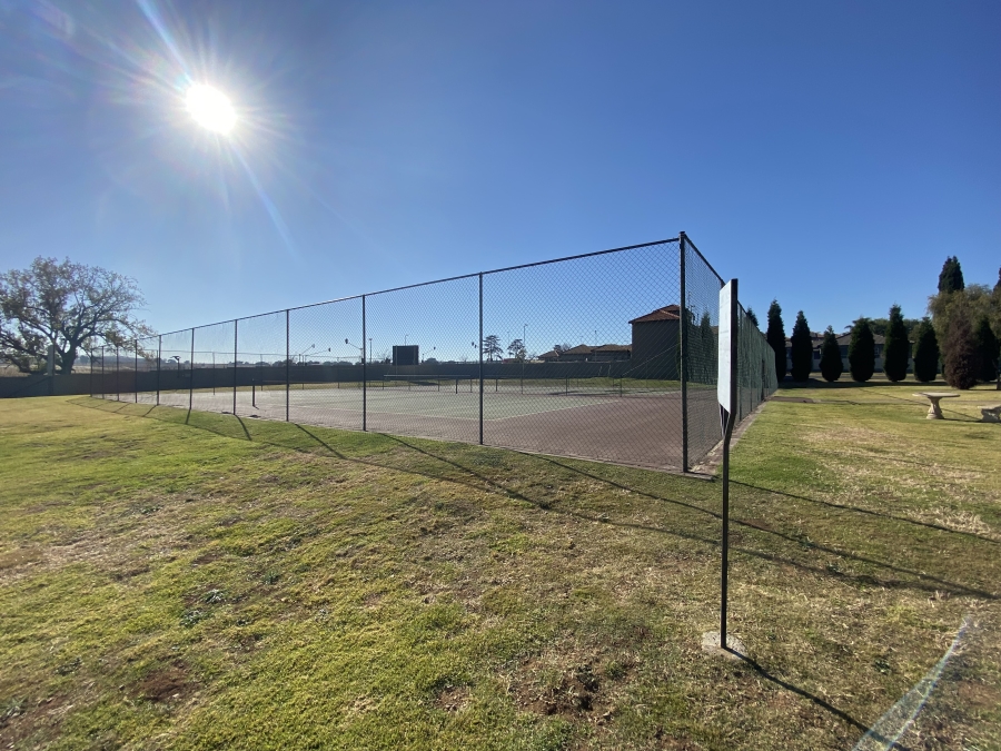 2 Bedroom Property for Sale in Parkrand Gauteng