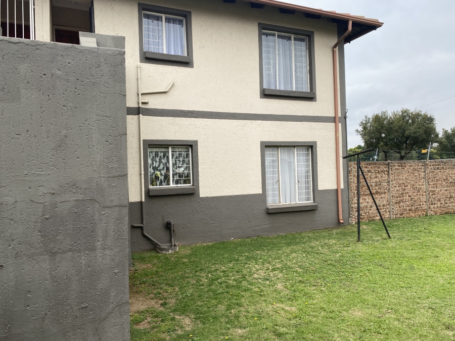 2 Bedroom Property for Sale in Parkrand Gauteng