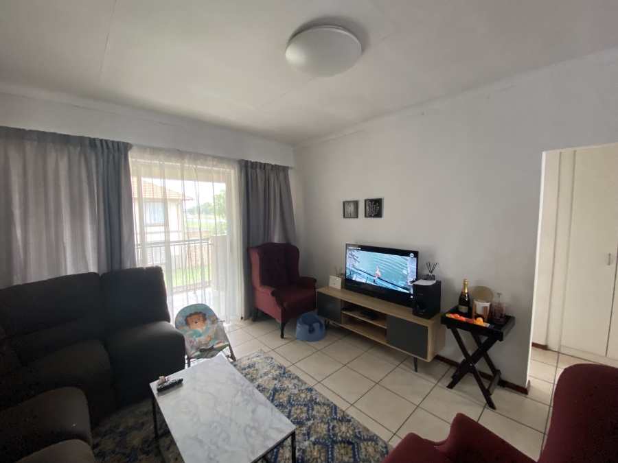2 Bedroom Property for Sale in Parkrand Gauteng
