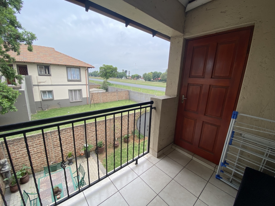 2 Bedroom Property for Sale in Parkrand Gauteng