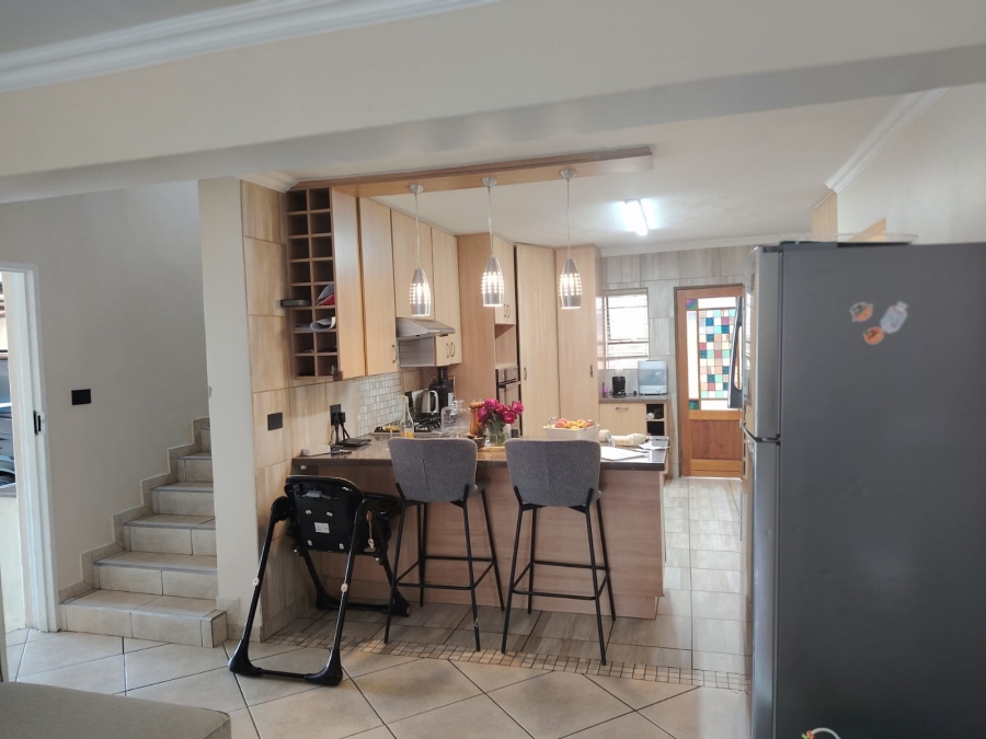 4 Bedroom Property for Sale in Ravenswood Gauteng