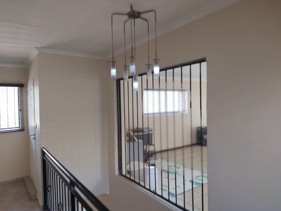 4 Bedroom Property for Sale in Ravenswood Gauteng