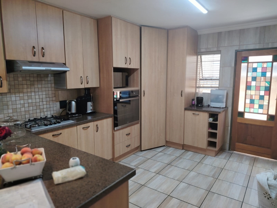 4 Bedroom Property for Sale in Ravenswood Gauteng