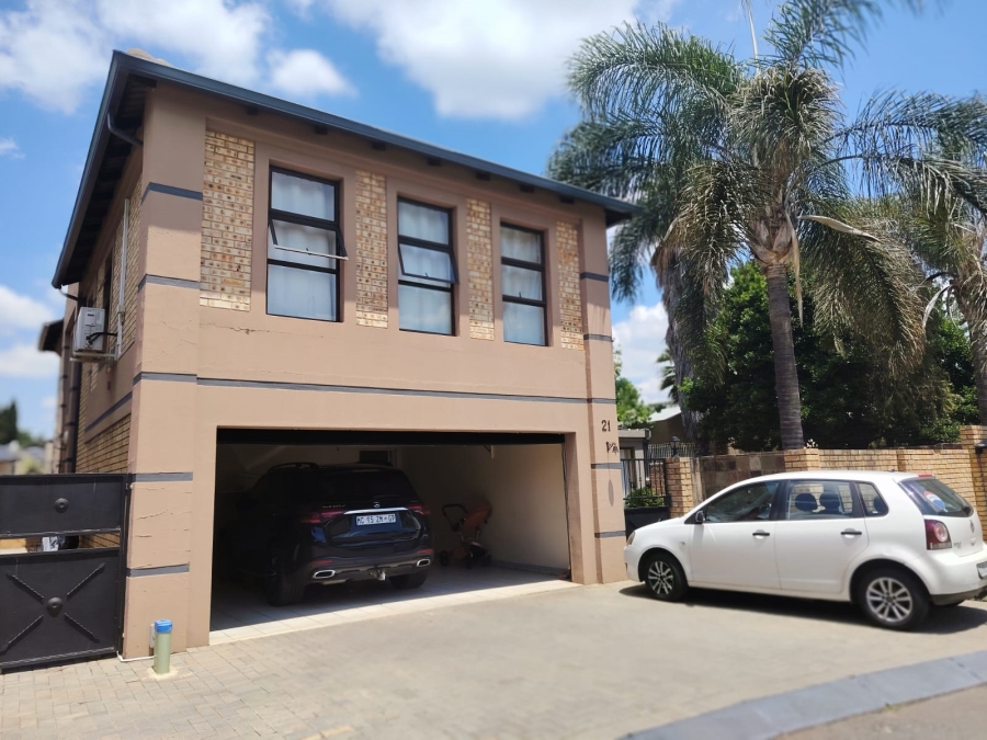 4 Bedroom Property for Sale in Ravenswood Gauteng