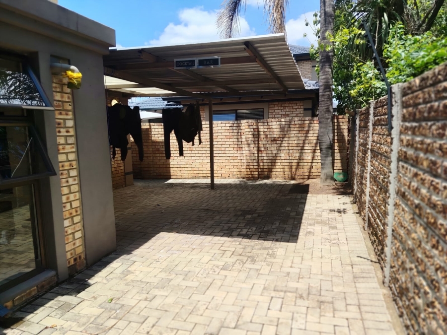 4 Bedroom Property for Sale in Ravenswood Gauteng