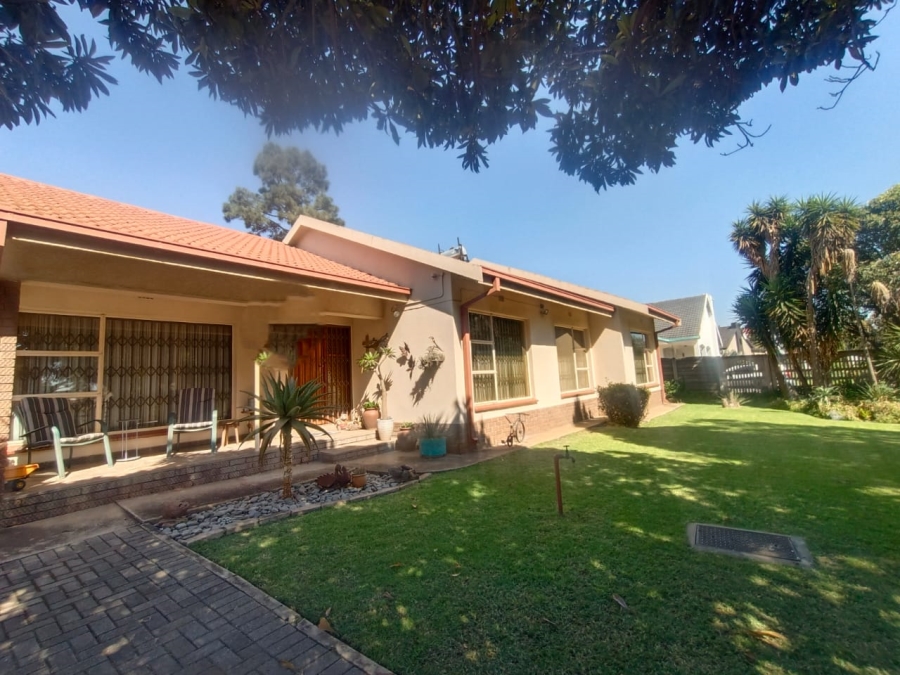 3 Bedroom Property for Sale in Vanderbijlpark SE 7 Gauteng
