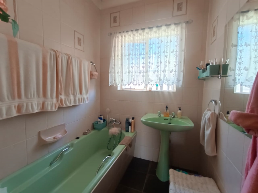 3 Bedroom Property for Sale in Vanderbijlpark SE 7 Gauteng