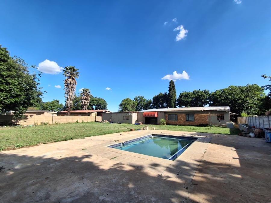4 Bedroom Property for Sale in Sonland Park Gauteng