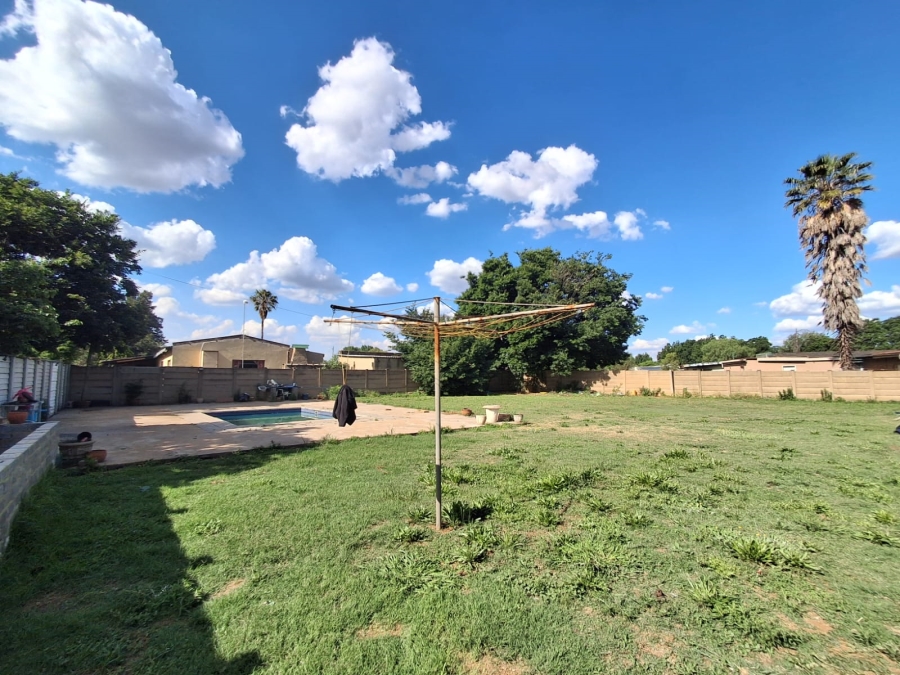 4 Bedroom Property for Sale in Sonland Park Gauteng