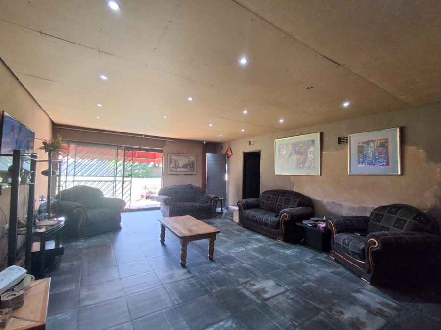4 Bedroom Property for Sale in Sonland Park Gauteng