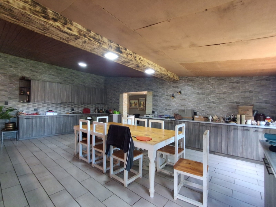 4 Bedroom Property for Sale in Sonland Park Gauteng