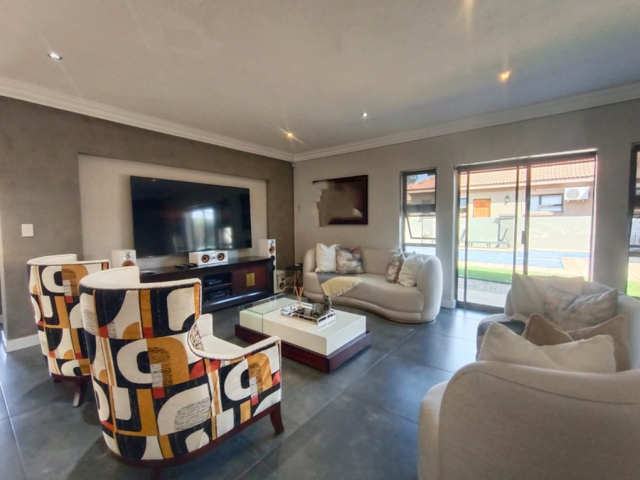 3 Bedroom Property for Sale in Vanderbijlpark SW 5 Gauteng