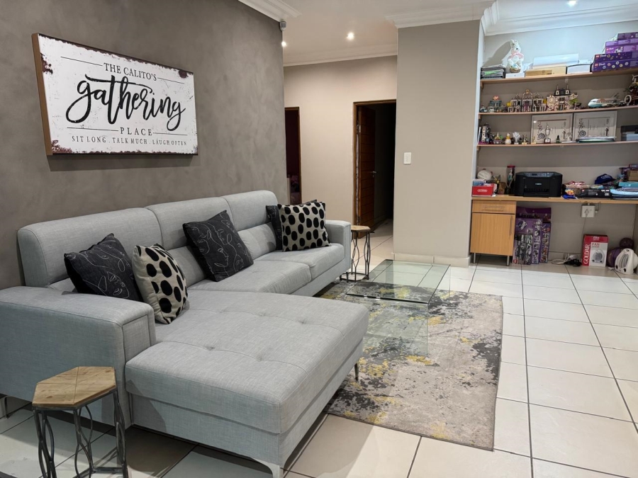 3 Bedroom Property for Sale in Vanderbijlpark SW 5 Gauteng